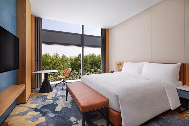 Junior Suite, 1 King Bed