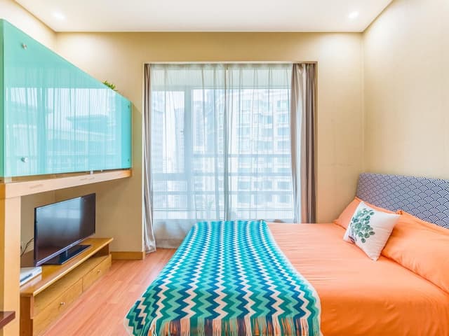 Boutique Room