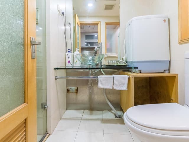 Boutique Room