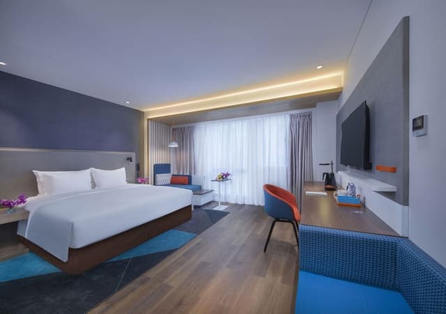 Standard Room, 1 King Bed