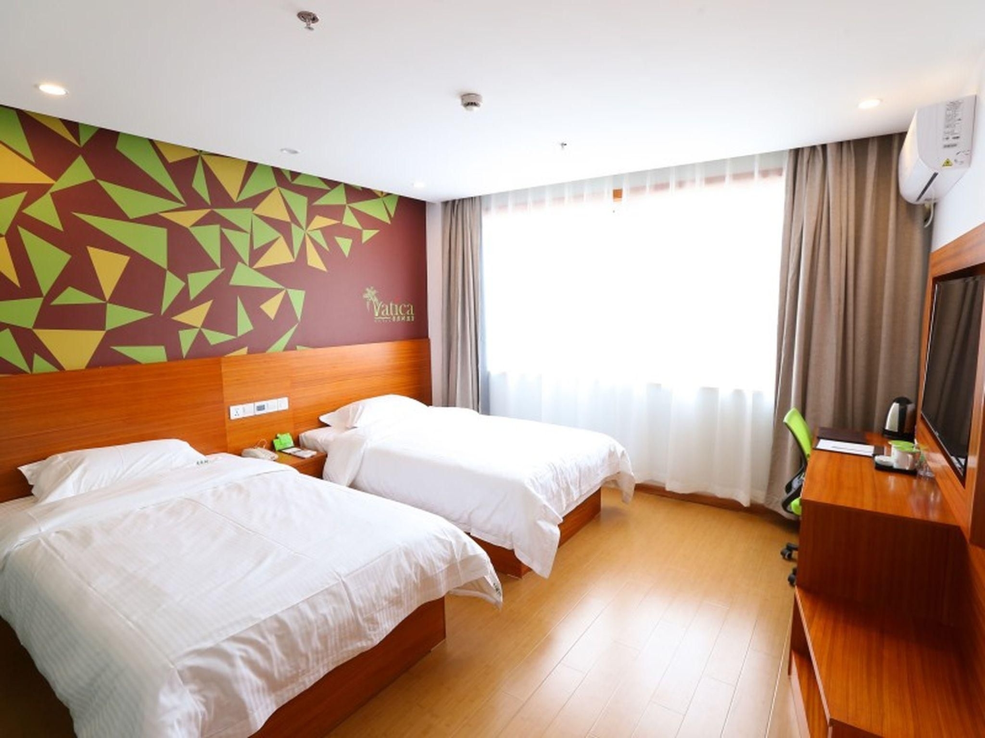 โรงแรมวาติกา เซี่ยงไฮ้ จินซาน กั๋วจี้ซางเหมาเฉิง เหว่ยหงโร้ด (Vatica Shanghai Jinshan Guojishangmaocheng Weihong Road Hotel)1