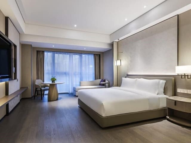 Superior Room, 1 King Bed