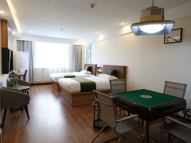 Deluxe Suite