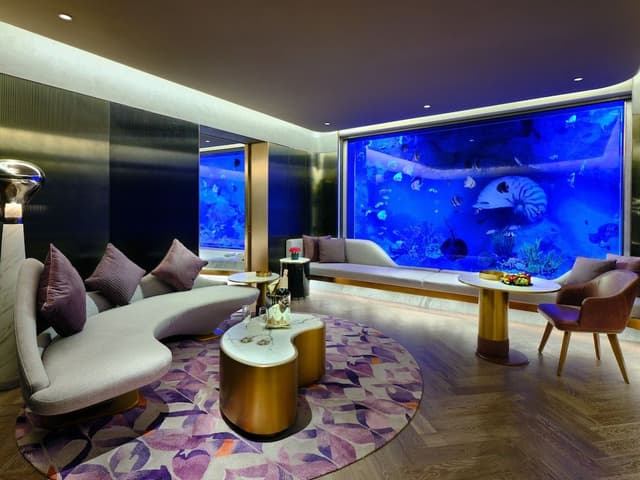 Underwater Suites