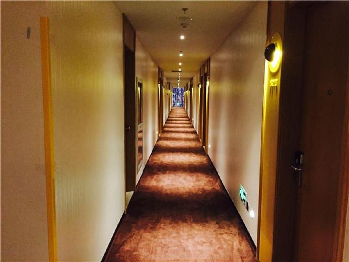 IU Hotel Shanghai Jiaotong University Jiangchuan Road Metro Station4