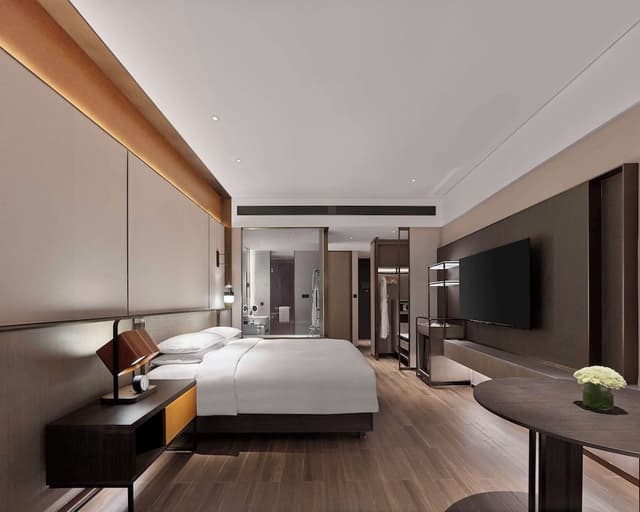 Club Room, 1 King Bed