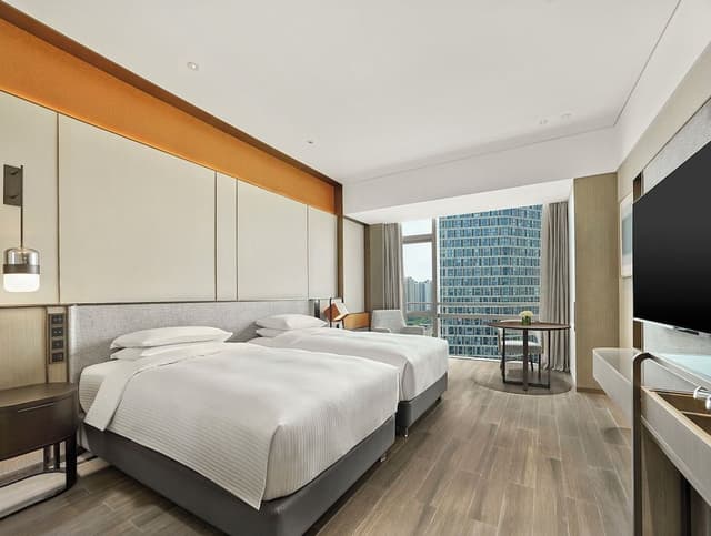 Club Room, 1 King Bed