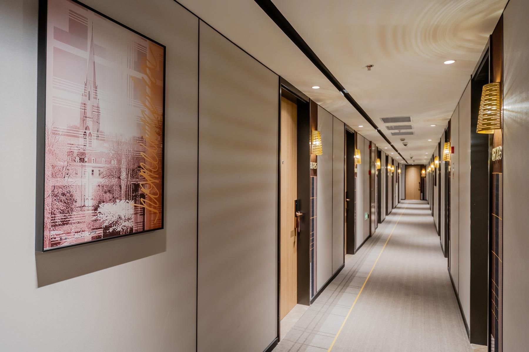 โฮมอินน์พลัส เซี่ยงไฮ้ ลู่เจียจุ่ย ถนนชางเฉิง สถานีรถไฟใต้ดิน (Home Inn Plus Shanghai Lujiazui Shangcheng Road Metro Station)2