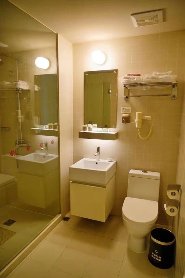 Business Twin Room (A)