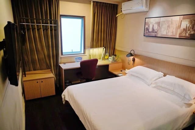 Business Room (B)