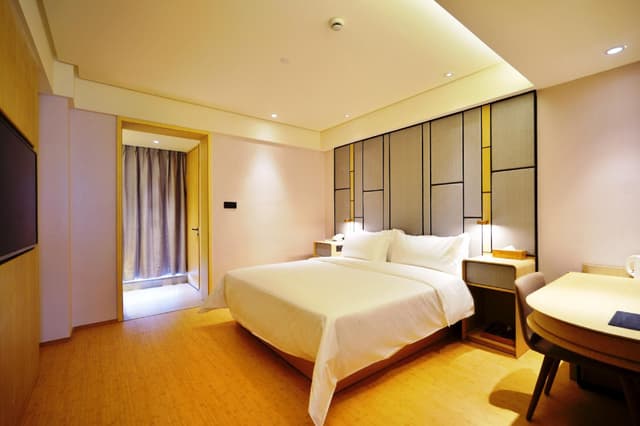 Zero Pressure Superior Queen Room