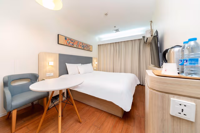 Queen Room A