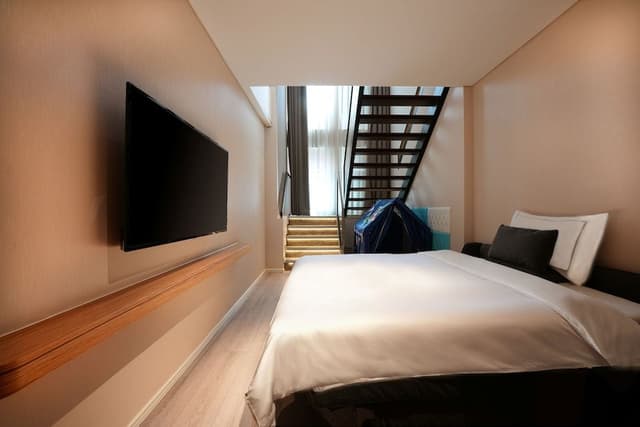 Executive Loft, 1 King Bed with Sofa bed, Mezzanine