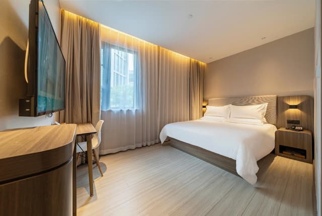 Huazhu - Superior BedRoom