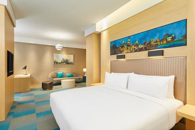 Room, 1 King Bed (Savvy)