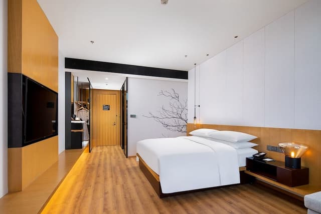 Deluxe Room, 1 King Bed