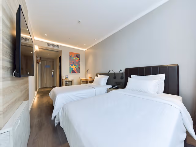 Huazhu - Youjia Twin Room