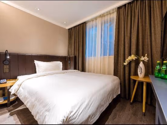 Huazhu - Youjia Bed Room