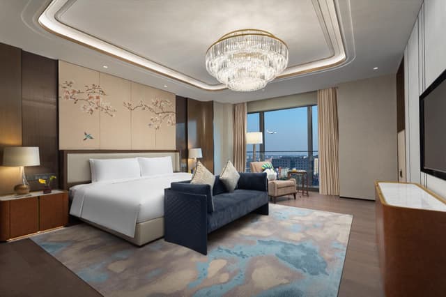 Chairman Suite