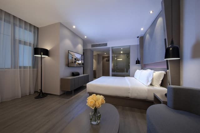 Huazhu - Cinema Bed Room