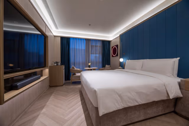 Huazhu - Superior BedRoom