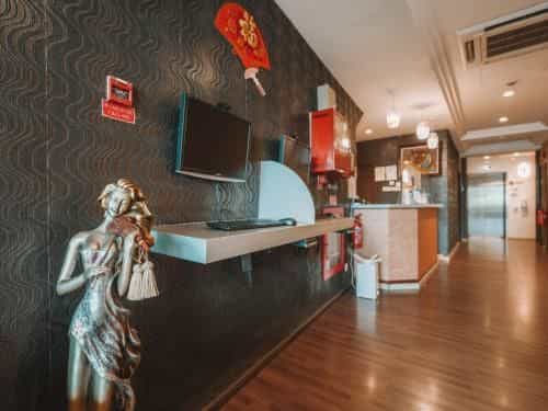 The Noble Hotel (Check in 10PM, Check out 9AM) The Noble Hotel (Check in 10PM, Check out 9AM)
