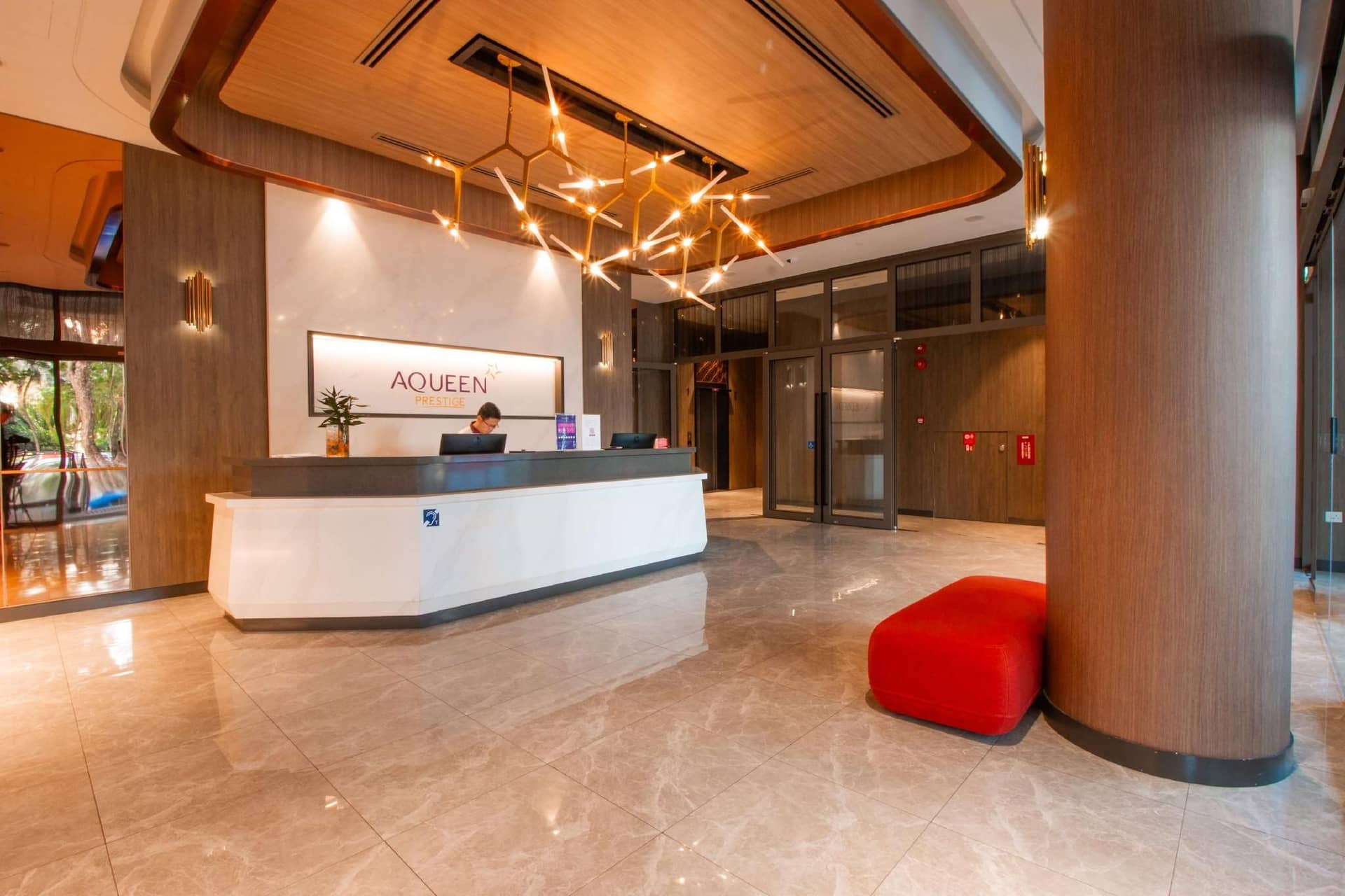 โรงแรมเอควีน เพรสทีจ จาลัน เบซาร์ โรงแรมเอควีน เพรสทีจ จาลัน เบซาร์