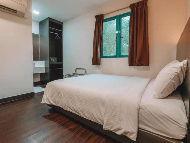 Deluxe Double Or Twin City View