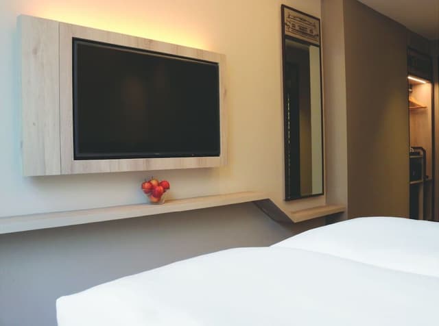 Hamilton Superior Room