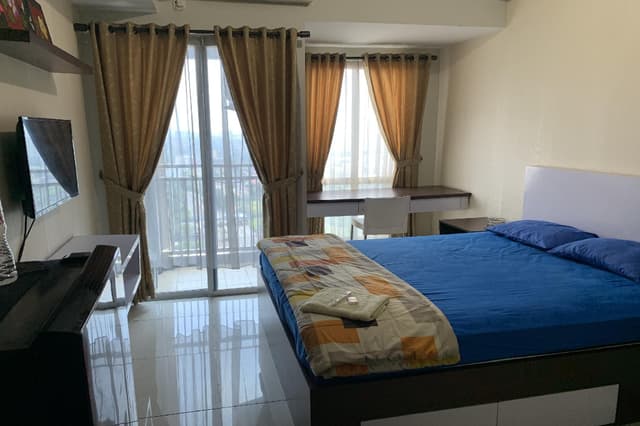One Bedroom Apartment