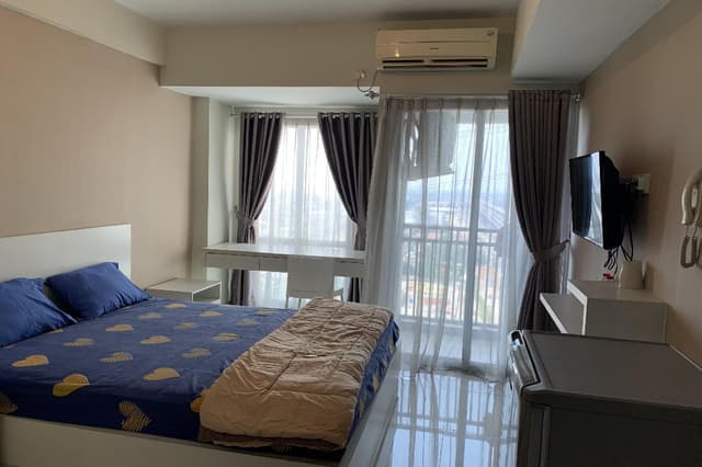 One Bedroom Apartment