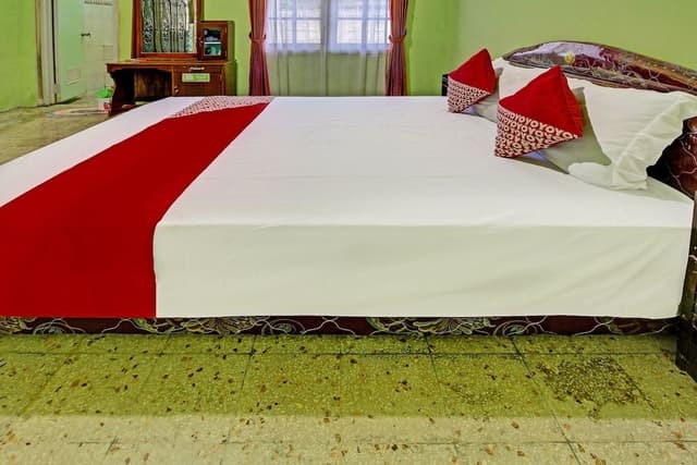 Basic Double Room