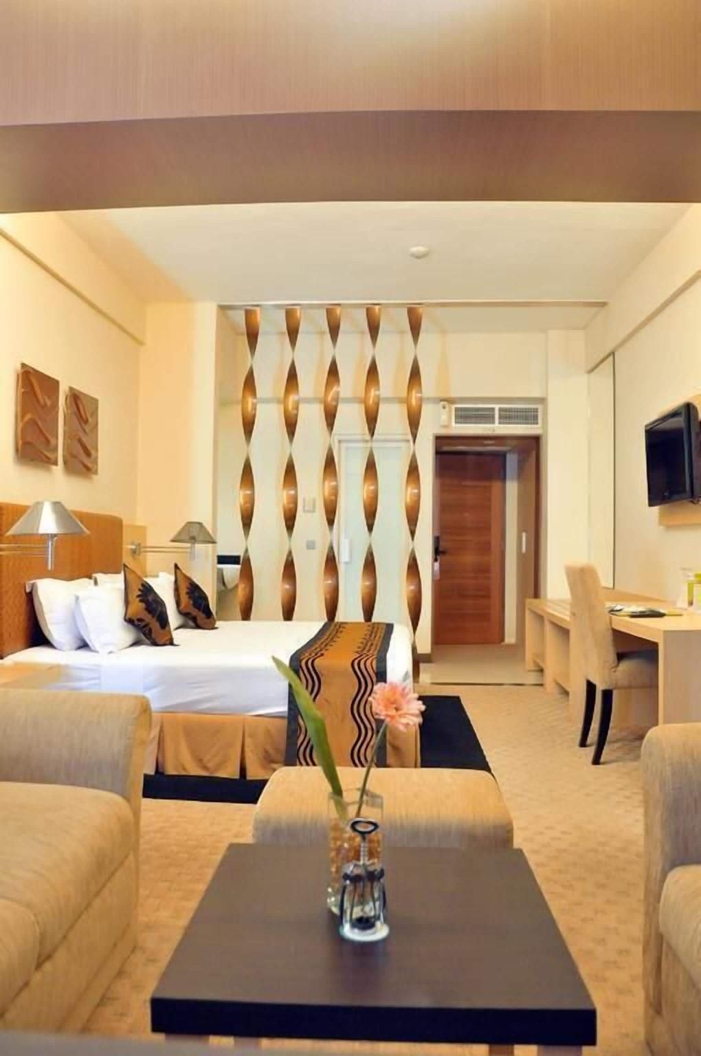 Lux Tychi Hotel Malang2