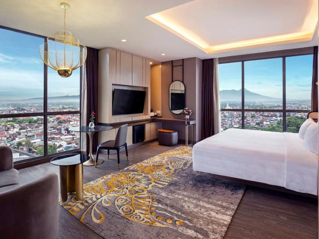 Junior Suite with 1 kingsize bed, Mountain view