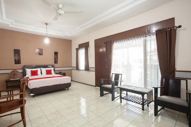 RedDoorz Room