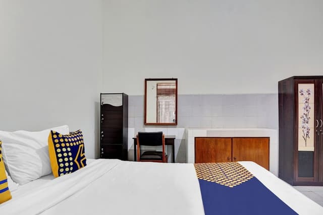 Economy Double Room
