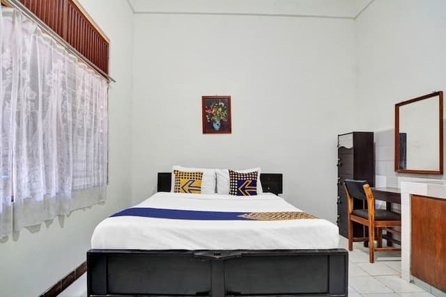 Economy Double Room