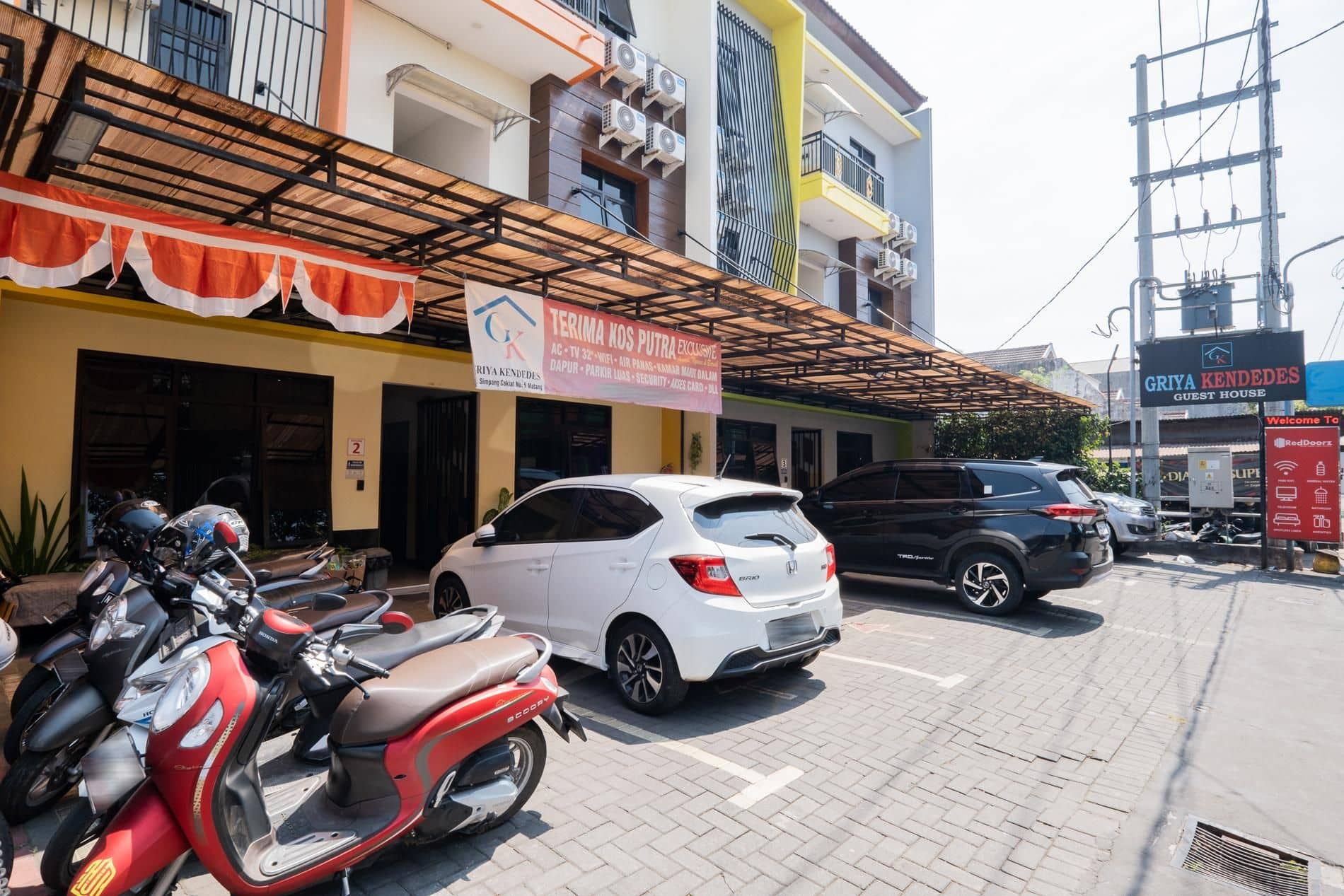 RedDoorz near Taman Krida Budaya Malang RedDoorz near Taman Krida Budaya Malang