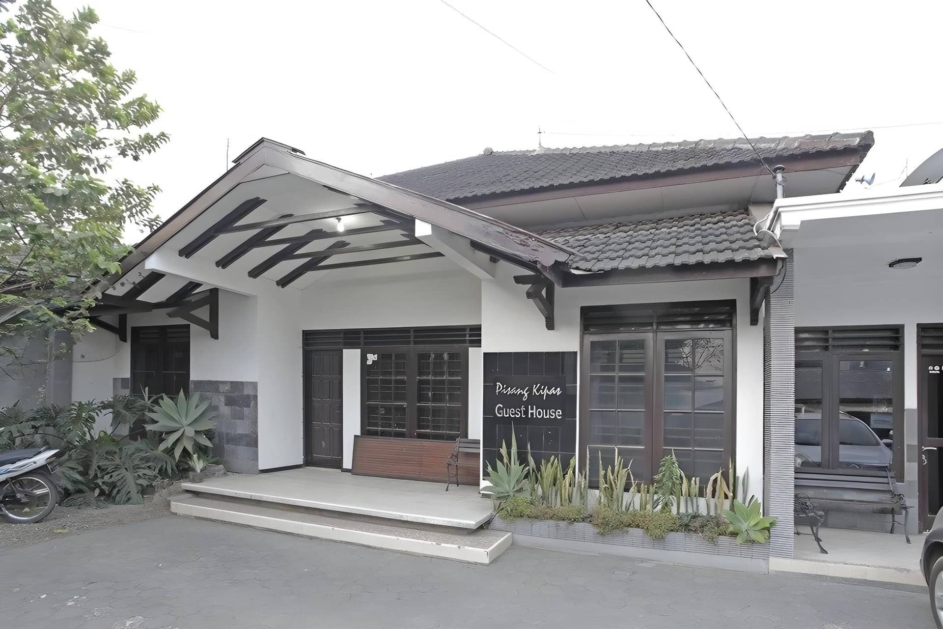 RedDoorz @ Soekarno Hatta 2 RedDoorz @ Soekarno Hatta 2