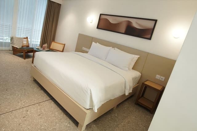 Deluxe Double Room, 1 Queen Bed, Non Smoking, City View