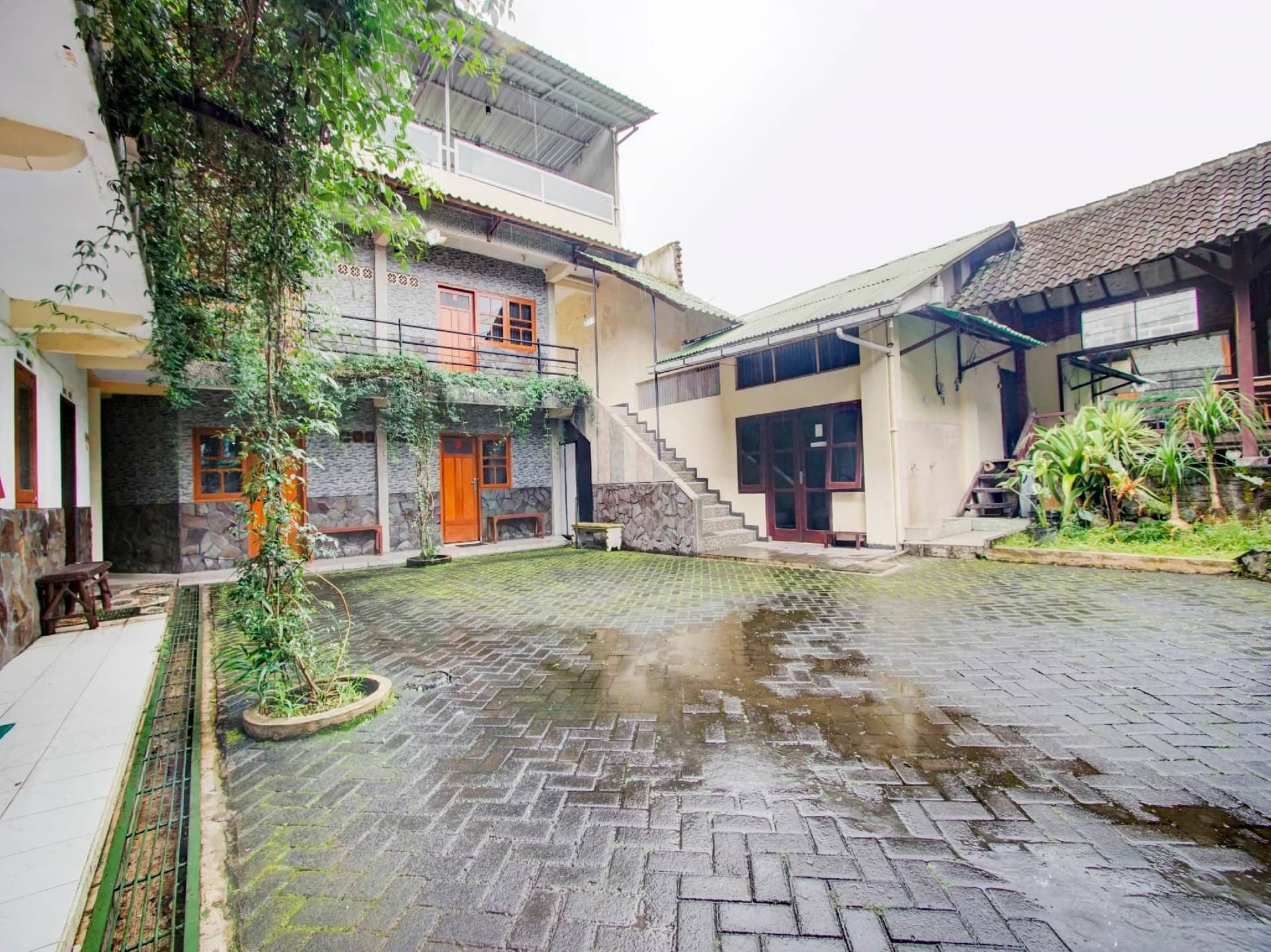 OYO 90240 Pandan Inn Guest House Batu OYO 90240 Pandan Inn Guest House Batu