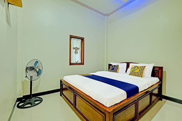 Economy Double Room