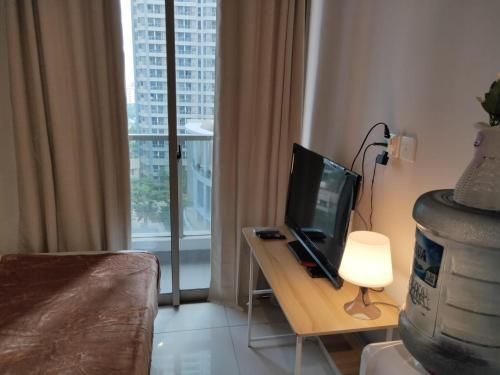 อพาร์ตเมนต์ 1 ห้องนอน 1 ห้องน้ำส่วนตัว ขนาด 26 ตร.ม. – ซลิปี (Taman Anggrek Residence by Micky Studio 13)2