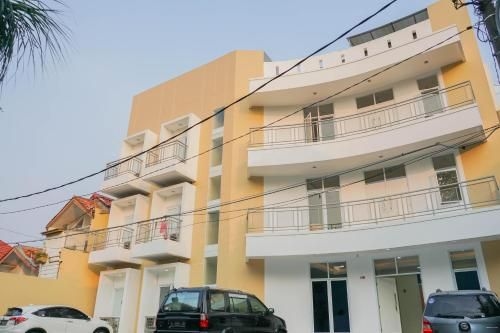 Queen Bed Studio Guesthouse near Mall By Travelio0