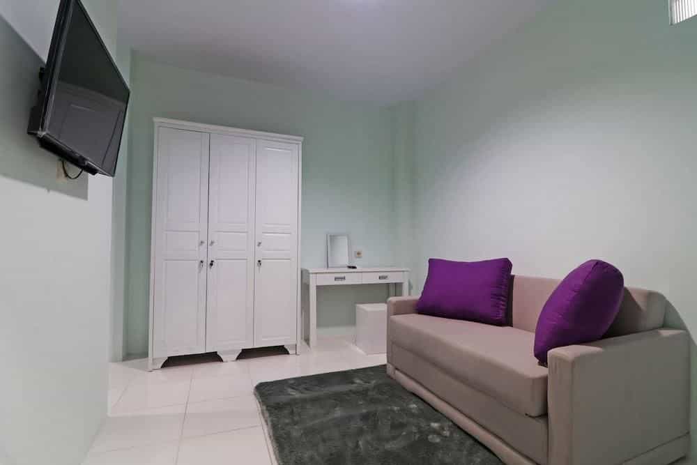 RedDoorz Plus Near RS Royal Taruma Grogol RedDoorz Plus Near RS Royal Taruma Grogol