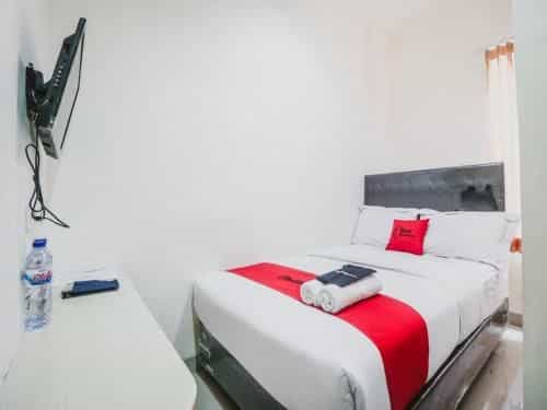 RedDoorz Plus near Mall Ciputra Jakarta RedDoorz Plus near Mall Ciputra Jakarta