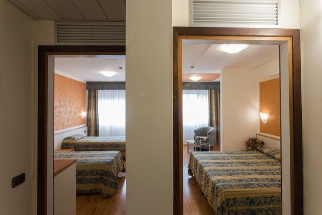 Family Room, 2 Bedrooms