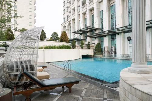 อพาร์ตเมนต์โมเดิร์น 2 ห้องนอน ที่เบลเลซ่า อพาร์ตเมนต์ โดย ทราเวลิโอ (Modern 2BR at The Belleza Apartment By Travelio)0
