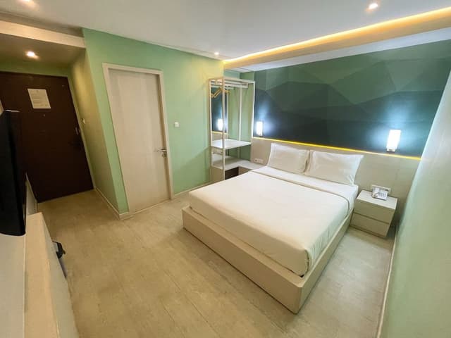 Deluxe Double Room, 1 Queen Bed, Smoking