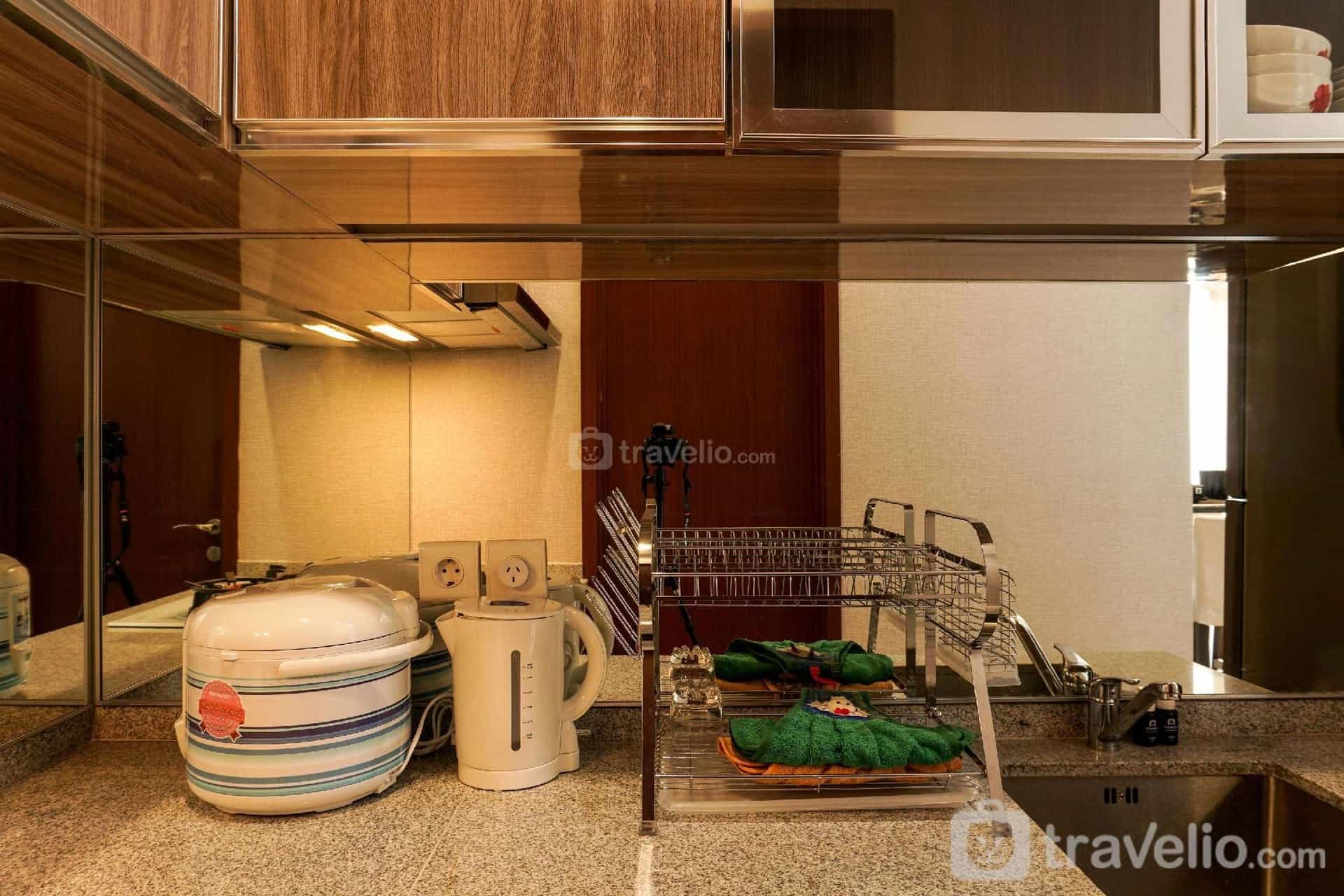 Fabulous 2BR Lucky Tower Apartment By Travelio